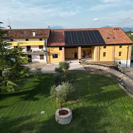 Agriturismo Corte Casa Erminia 可乐 外观 照片