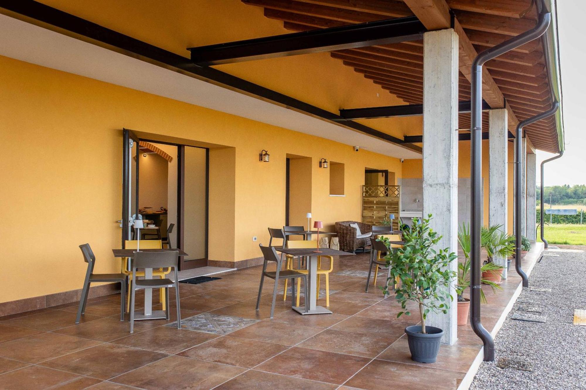 Agriturismo Corte Casa Erminia 可乐 外观 照片